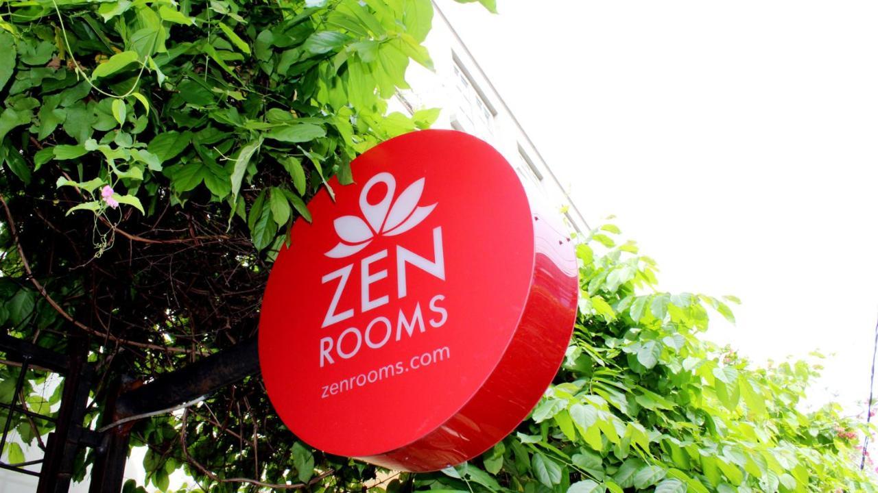 Zen Hostel Alun-Alun Sarinah Malang Bagian luar foto